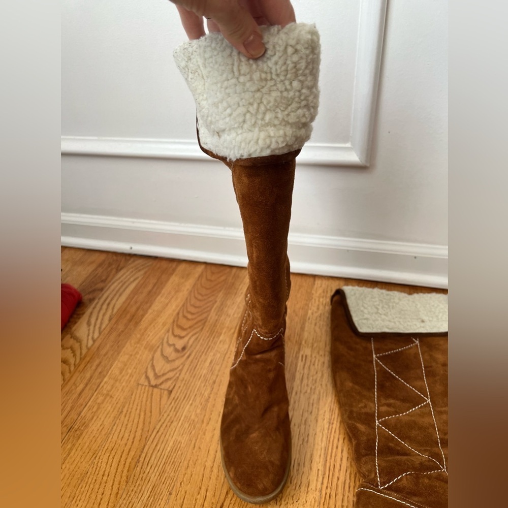 MICHAEL Michael Kors Crosby Suede Sherpa Lined Knee High Wedge Boots Size 7.5 - Picture 3 of 7